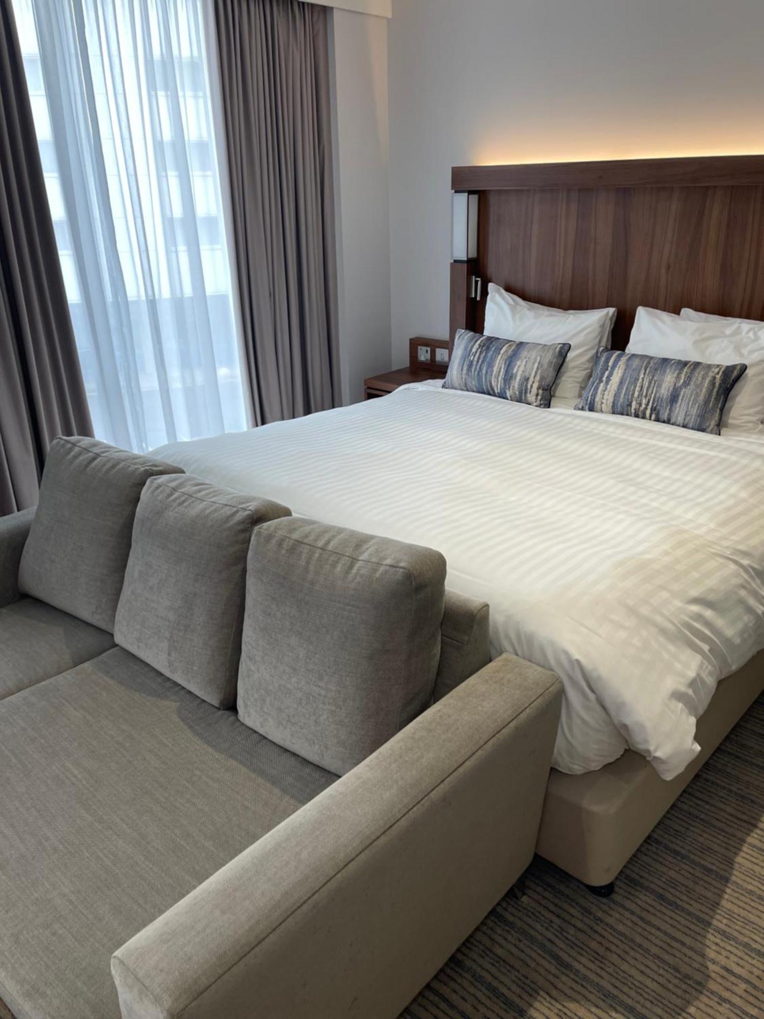 Courtyard By Marriott London Heathrow Airport Harlington (Greater London) Exterior foto