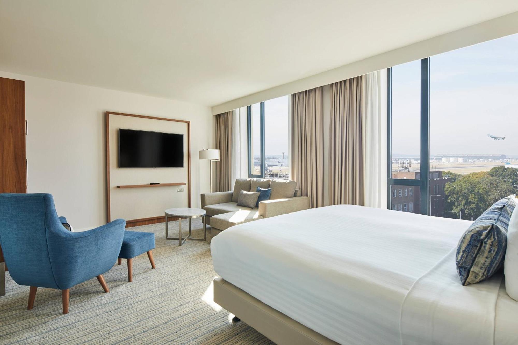 Courtyard By Marriott London Heathrow Airport Harlington (Greater London) Exterior foto